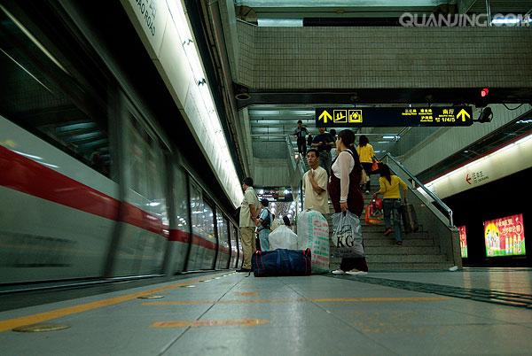 地铁几号线可以到龙华殡仪馆